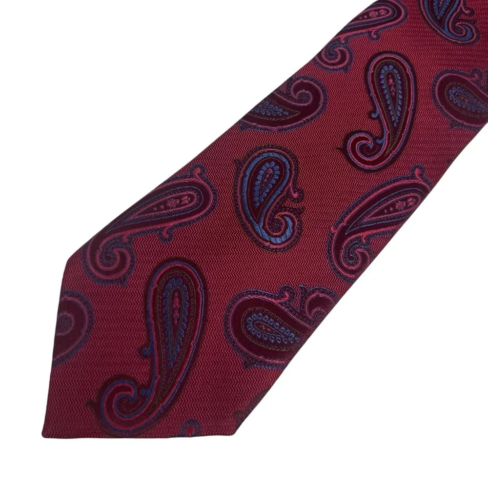 Ermenegildo Zegna Men's Recent Tie Burgundy Paisley Satin Silk 3.75